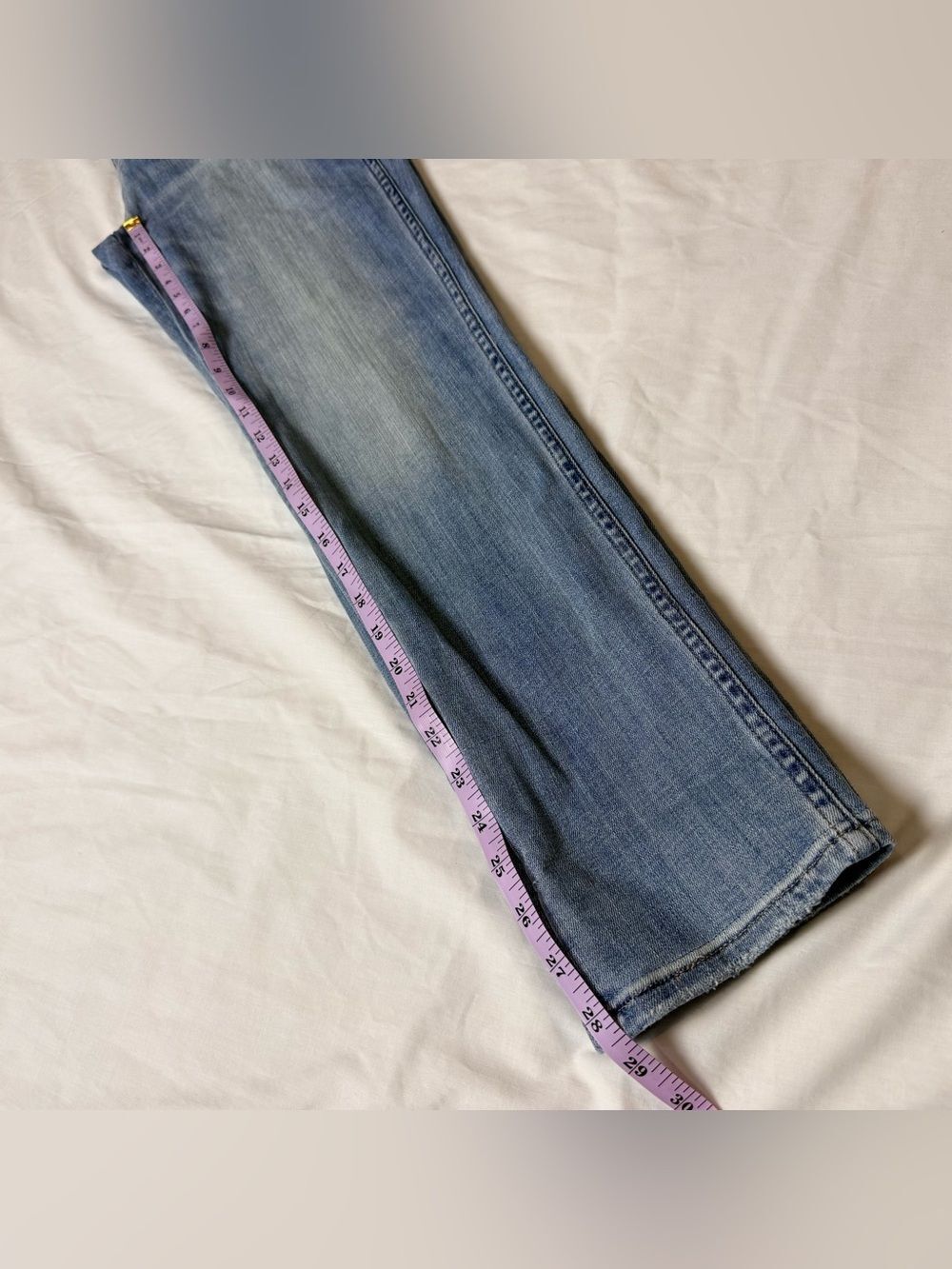 WHITE HOUSE BLACK MARKET The Everyday Soft Slim Crop Light Wash Blue Jeans 6 - Picture 7 of 9
